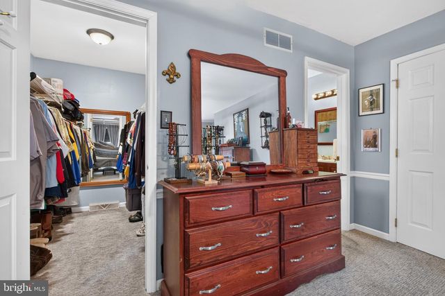 4 SEABURY, Downingtown, PA 19335