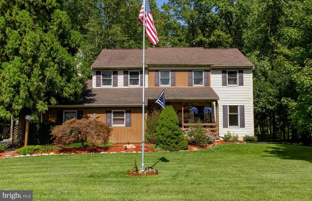 4 SEABURY, Downingtown, PA 19335