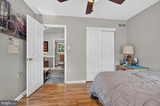 4 SEABURY, Downingtown, PA 19335