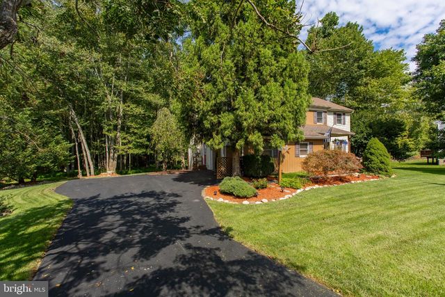 4 SEABURY, Downingtown, PA 19335