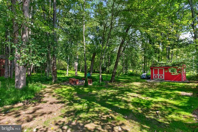 4 SEABURY, Downingtown, PA 19335