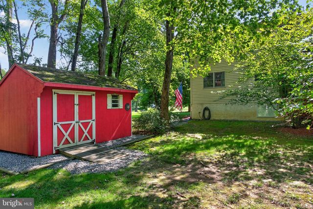 4 SEABURY, Downingtown, PA 19335