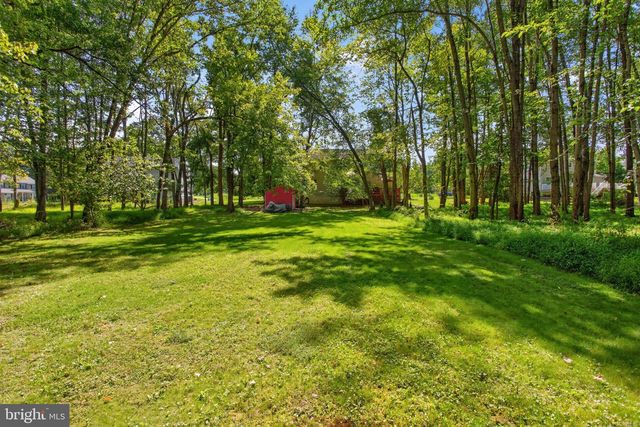4 SEABURY, Downingtown, PA 19335