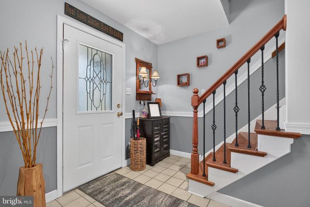4 SEABURY, Downingtown, PA 19335