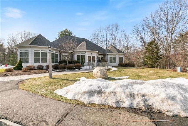 18 Stone Castle 76, Methuen, MA 01844