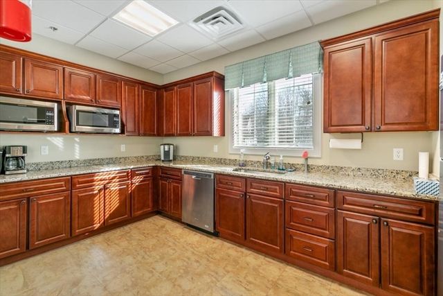 18 Stone Castle 76, Methuen, MA 01844