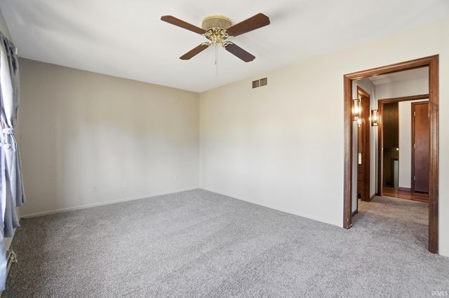 12727 S Us Highway 27 Highway, Fort Wayne, IN 46816