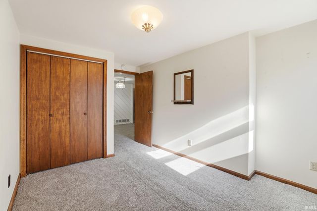 12727 S Us Highway 27 Highway, Fort Wayne, IN 46816