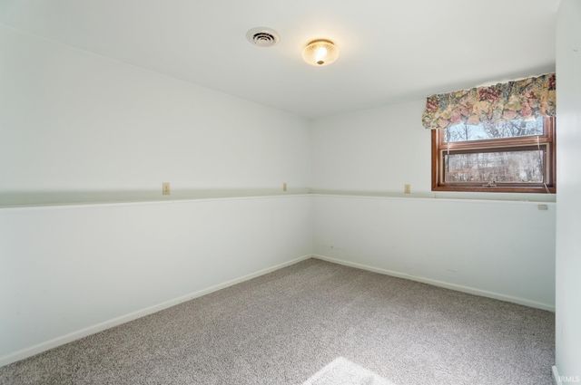 12727 S Us Highway 27 Highway, Fort Wayne, IN 46816