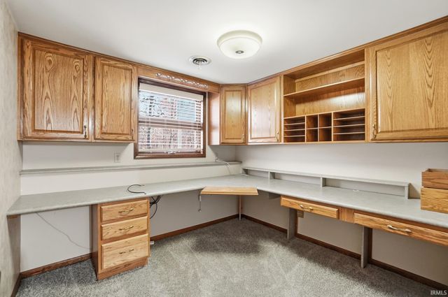 12727 S Us Highway 27 Highway, Fort Wayne, IN 46816