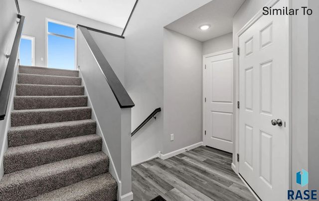 5929 S Coneflower Ave Avenue, Sioux Falls, SD 57108