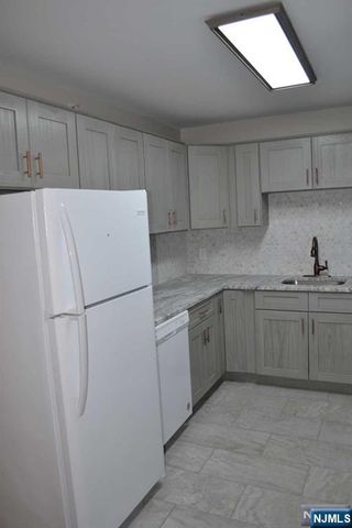 33 Henry Place B4, Hackensack, NJ 07601