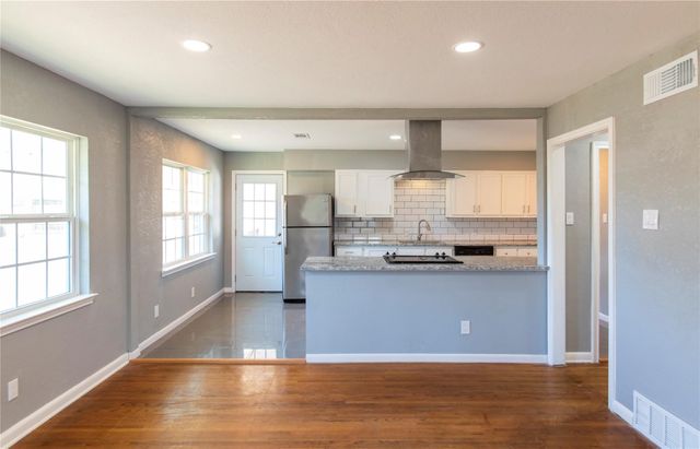 7543 Colgate Avenue, Dallas, TX 75225
