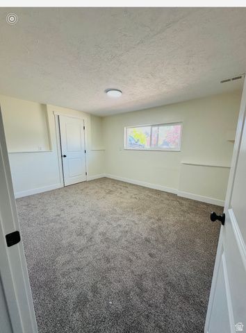 5906 W PLUMBAGO AVE, Kearns, UT 84118
