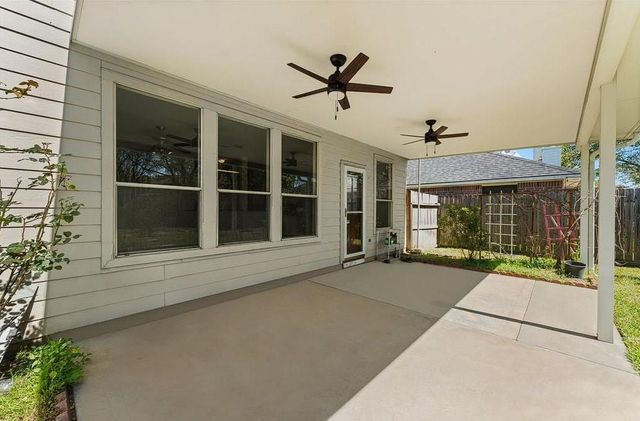 619 Bending Bough Dr, Spring, TX 77388