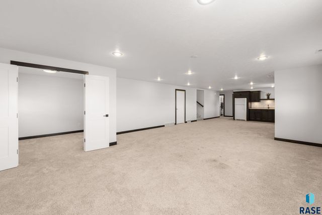 113 Central Park Ct Court, Harrisburg, SD 57032