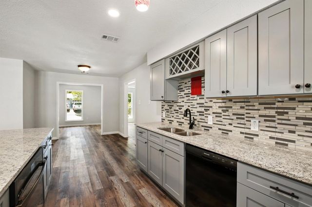 5305 Westhaven Drive, Fort Worth, TX 76132