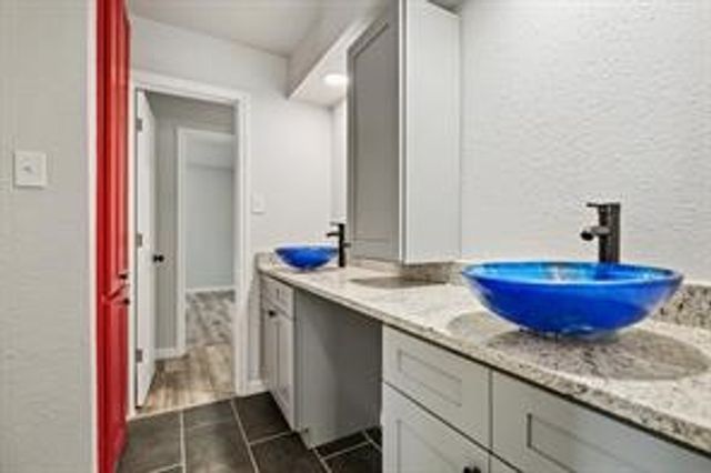 5305 Westhaven Drive, Fort Worth, TX 76132