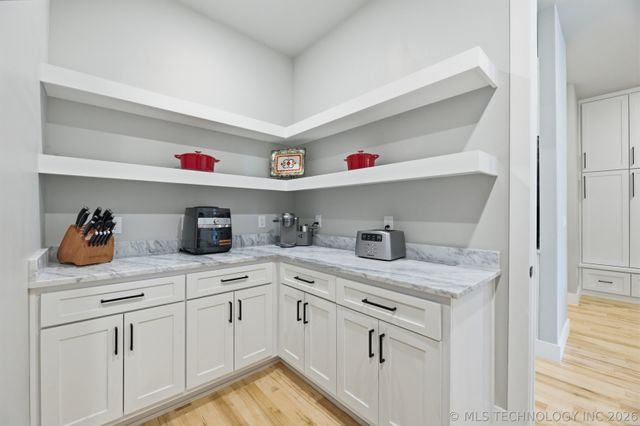 16924 S 31st East Avenue, Mounds, OK 74047