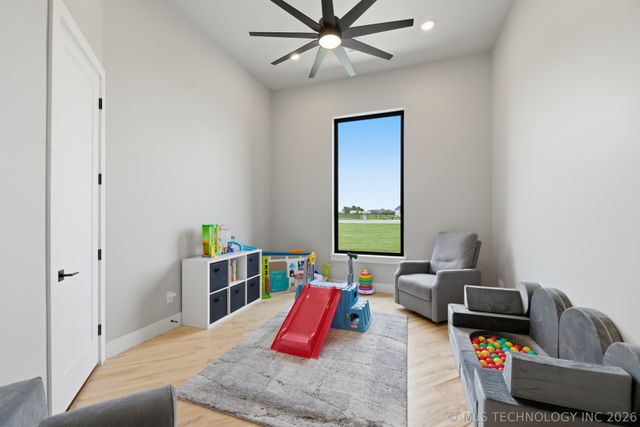 16924 S 31st East Avenue, Mounds, OK 74047