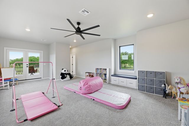 16924 S 31st East Avenue, Mounds, OK 74047