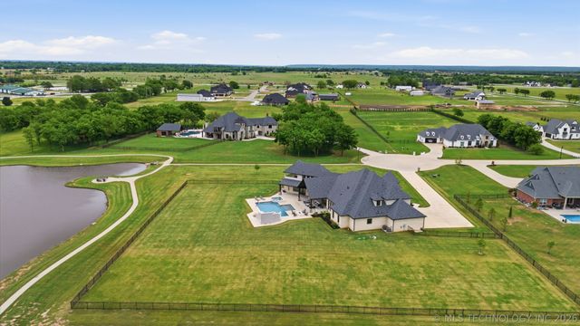 16924 S 31st East Avenue, Mounds, OK 74047