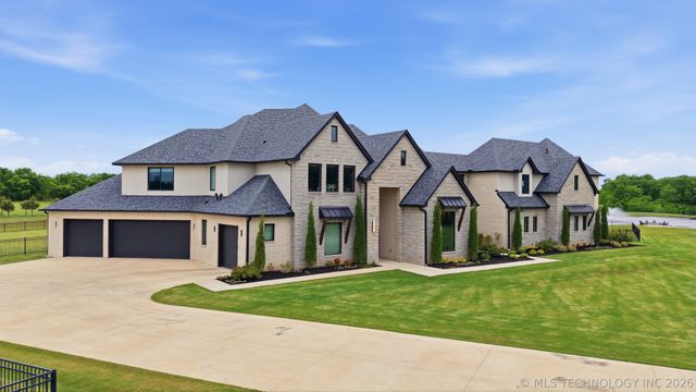 16924 S 31st East Avenue, Mounds, OK 74047