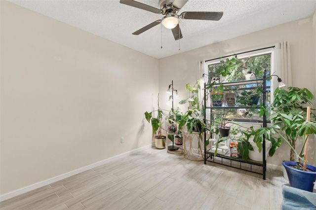 821 PINE STREET, Tarpon Springs, FL 34689