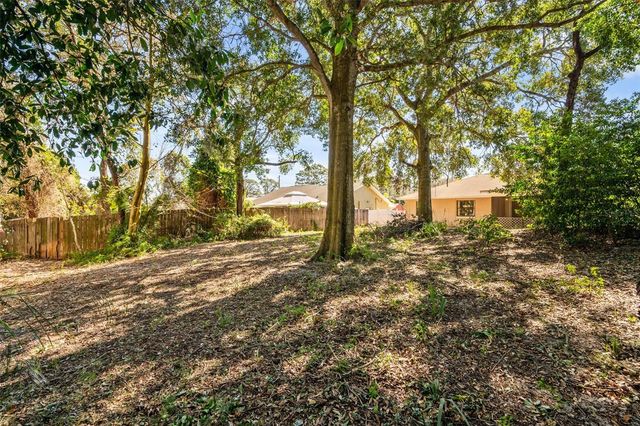 821 PINE STREET, Tarpon Springs, FL 34689