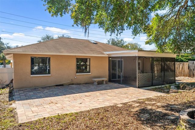 821 PINE STREET, Tarpon Springs, FL 34689