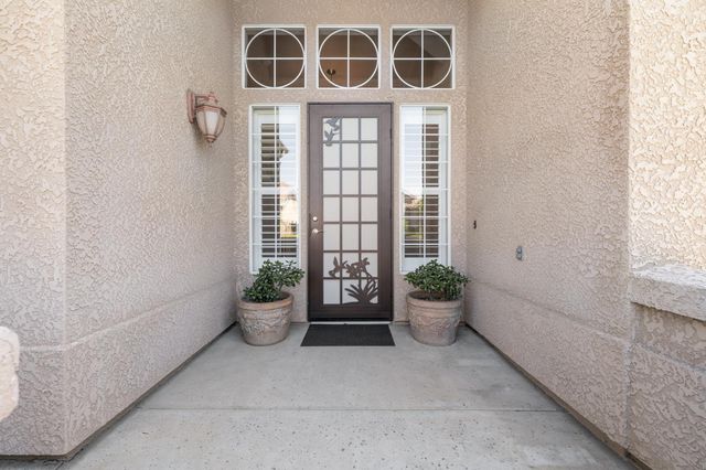 851 E Mill Creek Drive, Fresno, CA 93720