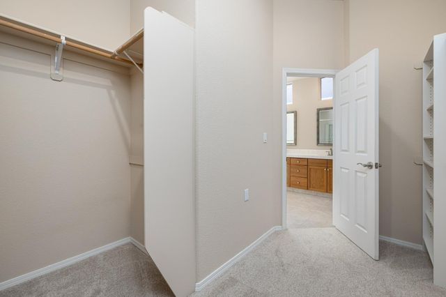 851 E Mill Creek Drive, Fresno, CA 93720