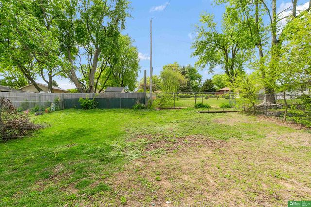 4216 N 91st Street, Omaha, NE 68134