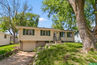 4216 N 91st Street, Omaha, NE 68134