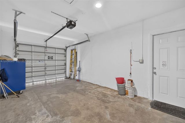 2073 SE 13th Street, Homestead, FL 33035
