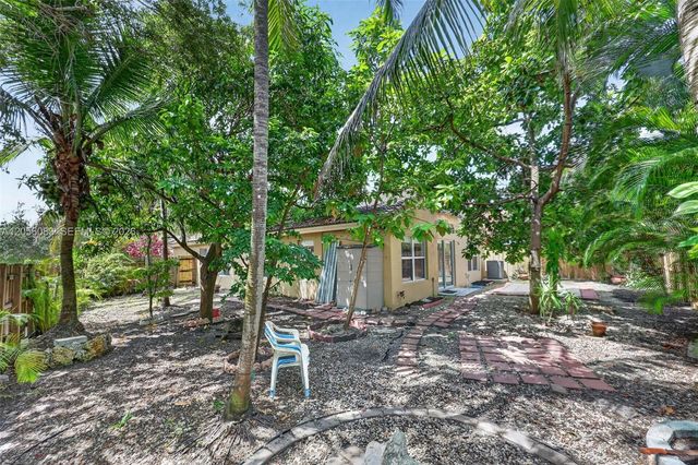 2073 SE 13th Street, Homestead, FL 33035
