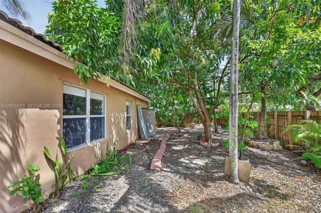 2073 SE 13th Street, Homestead, FL 33035