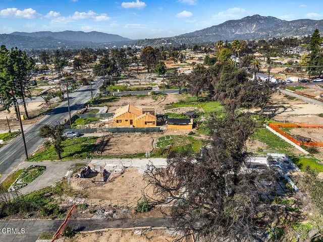 369 E Altadena Dr, Altadena, CA 91001