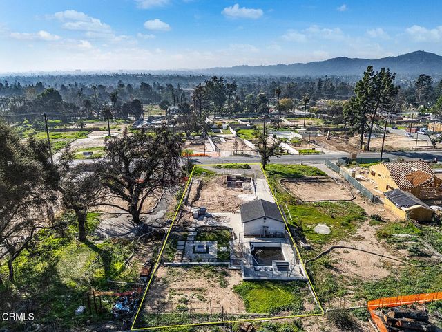 369 E Altadena Dr, Altadena, CA 91001