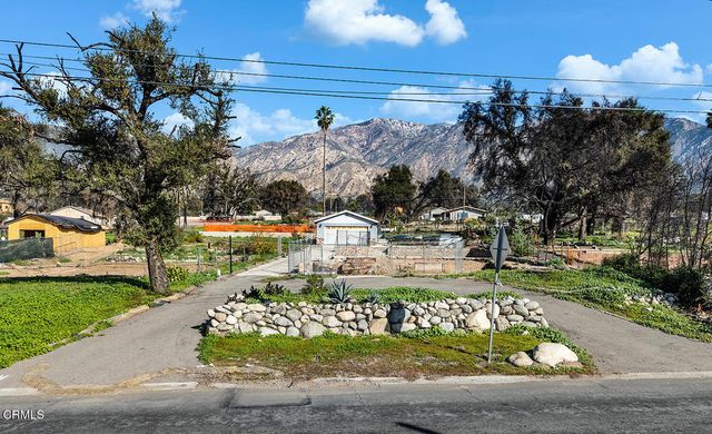 369 E Altadena Dr, Altadena, CA 91001