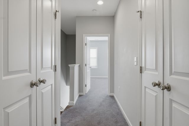 3837 Colonial Green CIR, Roanoke, VA 24018