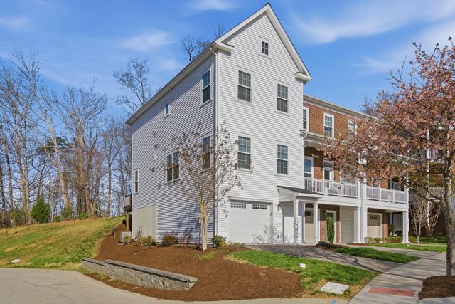 3837 Colonial Green CIR, Roanoke, VA 24018