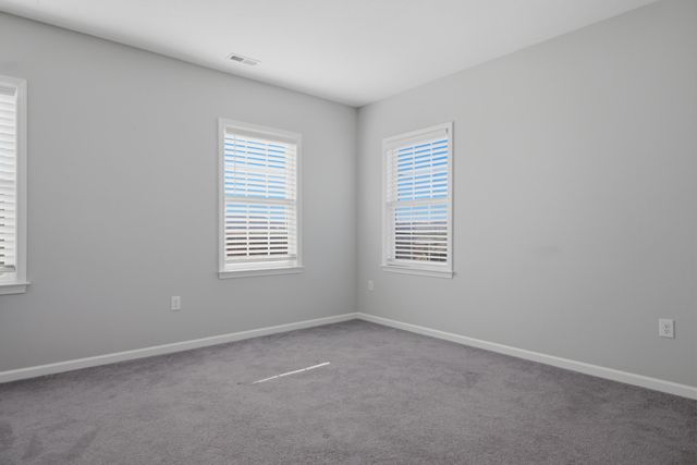 3837 Colonial Green CIR, Roanoke, VA 24018