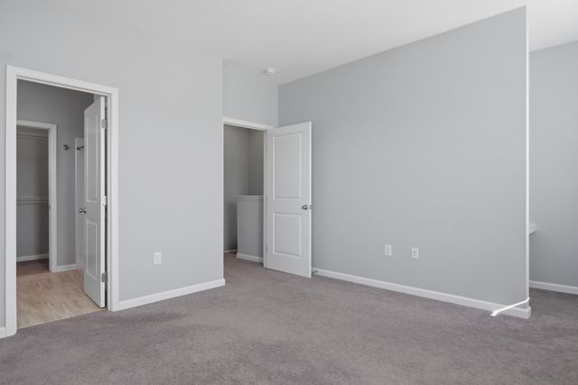 3837 Colonial Green CIR, Roanoke, VA 24018