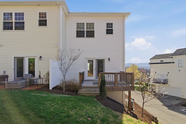 3837 Colonial Green CIR, Roanoke, VA 24018