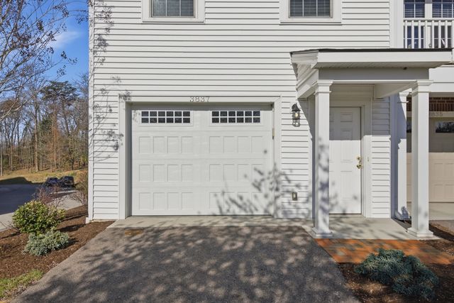 3837 Colonial Green CIR, Roanoke, VA 24018