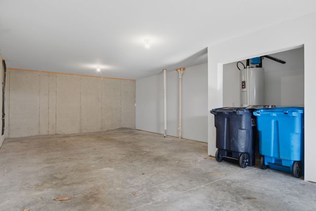 3837 Colonial Green CIR, Roanoke, VA 24018