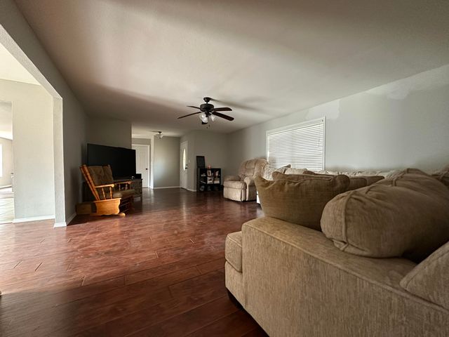 3524 E State Highway Cc, Fair Grove, MO 65648