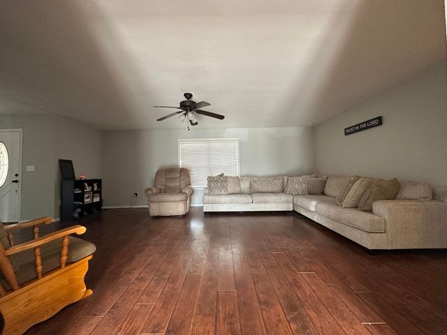 3524 E State Highway Cc, Fair Grove, MO 65648