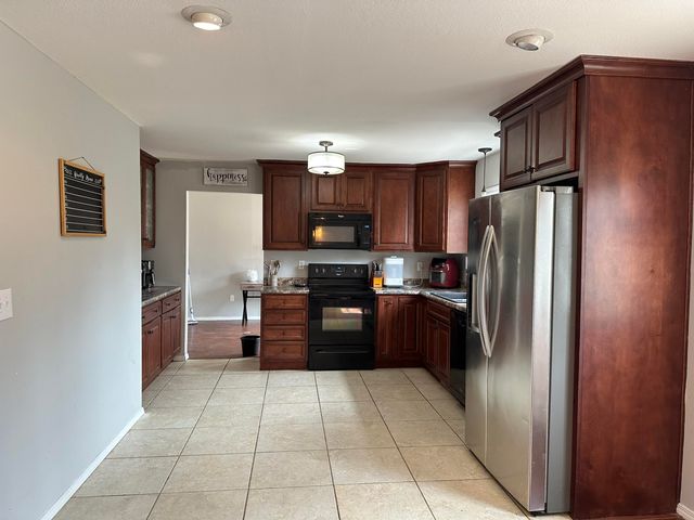 3524 E State Highway Cc, Fair Grove, MO 65648